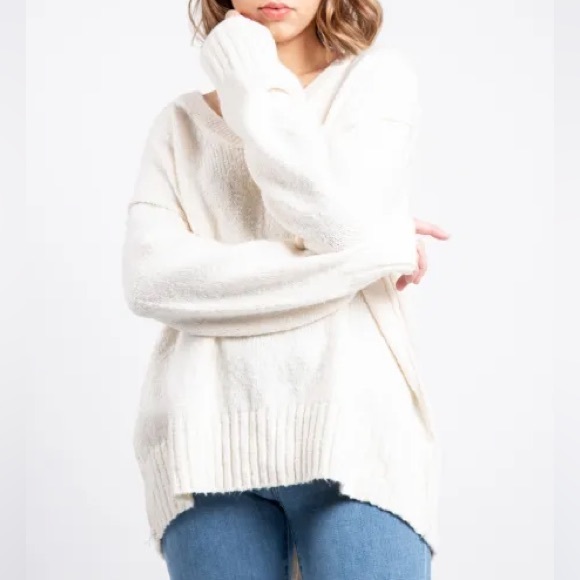 SOLD Free People Brookside Sweater Tunic White Oversized 🤍 - Picture 4 of 6